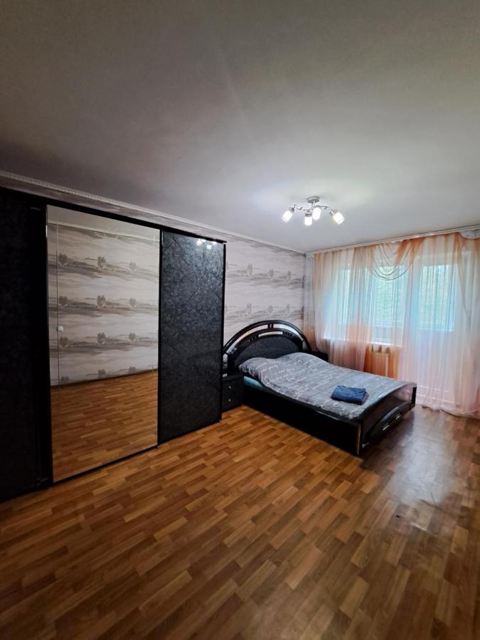 Трёхкомнатные Апартаменты Krivói Rog Exterior foto